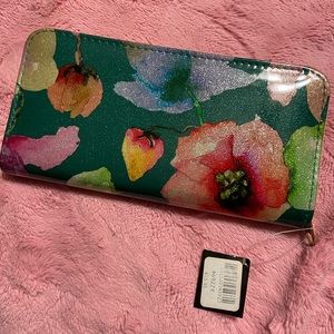 Green floral wallet